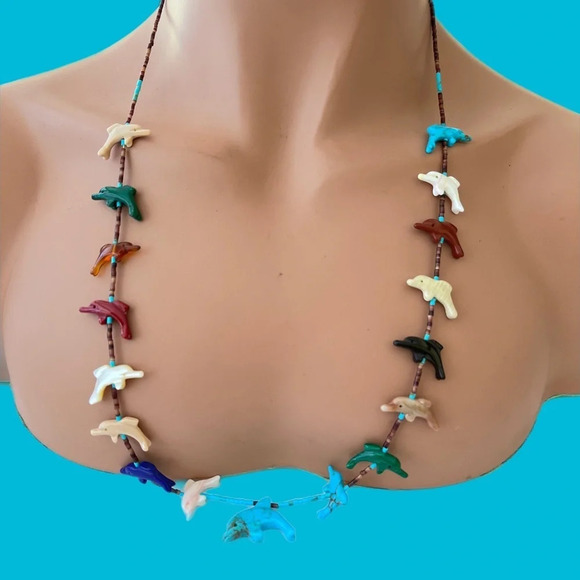 Zuni/Navajo Dolphin Fetish Necklace.  Beautiful mixed colors of dolphins. - Picture 5 of 5